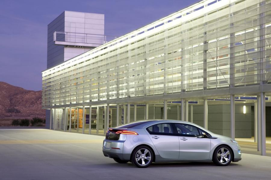  Chevrolet Volt 2011 года  (фото 21 из 356)